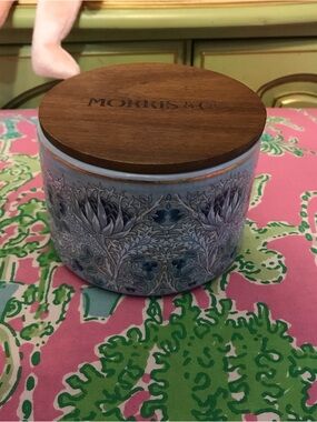 Morris & Co. blue floral printed ceramic classic citrus storm candle jar 14 oz